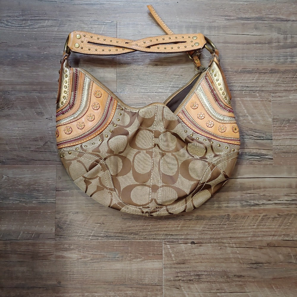 Coach purse and matching wallet